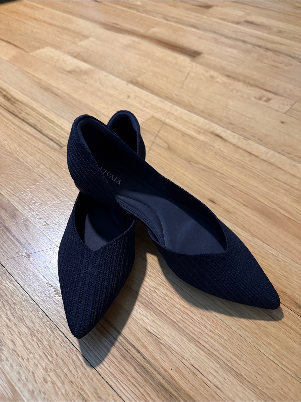 Vivaia Women’s Navy D’Orsay Pointed Toe Flat - Picture 2 of 3